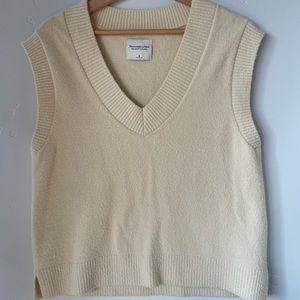 Abercrombie oversize sweater vest